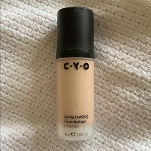 CYO lifeproof foundation in 101